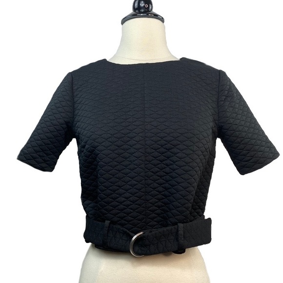 Elle Black waffle belted crop top - Picture 7 of 7